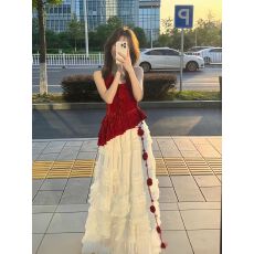 批发2026夏季新款外穿红色挂脖无袖吊带背心上衣<b class='q'>时尚</b>超仙半裙显瘦套装
