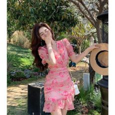 批发碎花雪纺<b class='q'>连衣裙</b>女2022<b class='q'>夏</b>新款设计感小众修身显瘦气质包臀鱼尾短裙