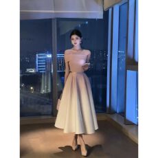 批发法式千金风一字肩上衣女设计套装渐变半身裙两件套