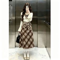 批发早秋温柔风格纹<b class='q'>套装</b>女Polo领蝴蝶结喇叭袖上衣高腰蕾丝拼接半身裙