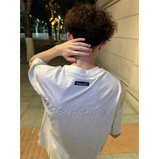 批发现货凹凸印+后背小贴块纯棉220克食毛+手感原版做法二本针短袖T恤