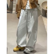 批发白色弯刀<b class='q'>牛仔裤</b>女秋季新款<b class='q'>韩版</b>显示百搭设计感宽松阔腿裤子