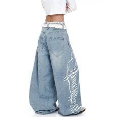 批发美式复古水洗字母印花弯刀牛仔裤男女街头潮牌宽松休闲阔腿直筒裤