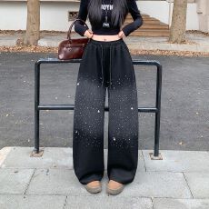 批发实拍实价~渐变星空烫钻牛仔裤女秋冬宽松阔腿裤休闲弯刀裤子<b class='q'>长裤</b>