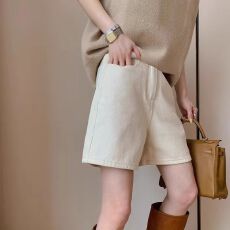 批发大码女<b class='q'>装</b>胖妹妹mm牛仔垂感阔腿短<b class='q'>裤</b>夏季高腰宽松显瘦休闲<b class='q'>裤</b>200斤