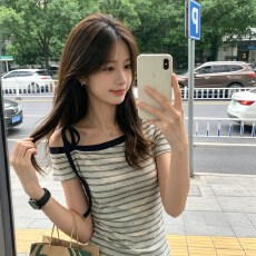 批发【95%精棉色织条纹布】条纹撞色斜领短袖t恤系带设计小众百搭上衣