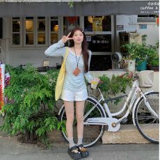 批发莱赛尔面料抖音原版做法条纹v领薄纱防晒罩衫女设计感上衣