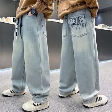 批发男童休闲牛仔裤新款儿童帅气炸街中大童<b class='q'>春</b>秋宽松潮酷刺绣牛仔长裤