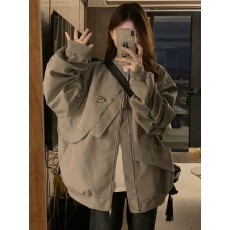 批发美式街头棒球服外套男女春<b class='q'>秋</b>设计感宽松情侣不规则铁标飞行员夹克