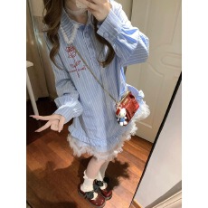 批发蓝色条纹衬衫<b class='q'>连衣裙</b>子女初夏2025年新款小个子花边娃娃领短裙夏季