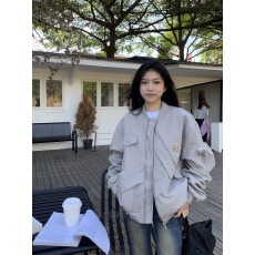 批发美式街头棒球服外套男女春<b class='q'>秋</b>设计感宽松情侣不规则铁标飞行员夹克