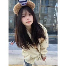 批发星星印花小熊棒球服外套女2025春<b class='q'>秋</b>新款小众设计感宽松夹克上衣潮