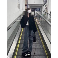 批发2025<b class='q'>秋</b>冬新款羊羔毛加厚夹克大衣高级感短款皮草小香风外套女上衣