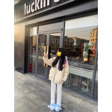 批发星星印花小熊棒球服外套女2025春秋新款小众设计感宽松夹克上衣潮