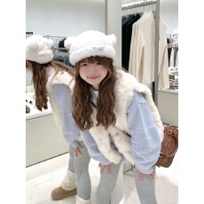 批发温柔风甜美羊羔毛马甲背心女冬季叠穿毛绒绒软糯宽松学院风外套