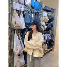 批发独特超好看棒球服外套女春秋2025新款美式慵懒chic短款宽