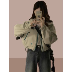 批发超好看冲锋衣女款2025新款春秋小个子短款防风高级感连帽夹克外套