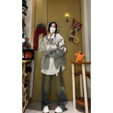 批发美式<b class='q'>街头</b>棒球服外套男女春秋设计感宽松情侣不规则铁标飞行员夹克