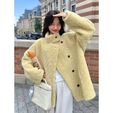 批发皮草女2025新款皮毛一体高级感羊羔毛外套冬季加厚立领毛毛大衣