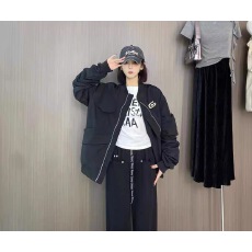 批发美式街头棒球服外套男女春秋设计感宽松情侣不规则铁标飞行员夹克