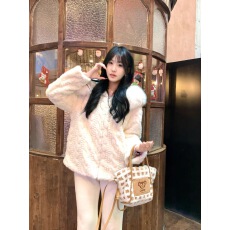 批发韩系软糯毛茸茸环保皮草白色连帽大衣外套女<b class='q'>秋</b>冬保暖宽松毛绒棉衣