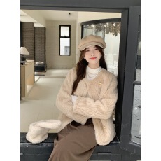 批发小香风环保水貂皮草外套女短款2025<b class='q'>冬</b>季年轻款小个子减龄毛毛上衣