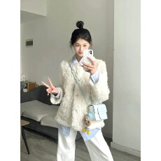 批发超好看羊羔毛外套女<b class='q'>冬</b>季2025新款高级感小个子加厚夹棉羊羔绒棉服