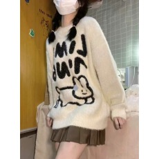 批发2024秋<b class='q'>冬</b>季新款卡通可爱小兔软糯毛衣女学生宽松圆领加厚针织上衣