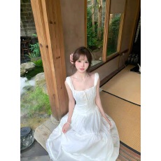 批发白色吊带连衣裙子女夏季2025新款海边度假法式收腰气质长裙蛋糕裙