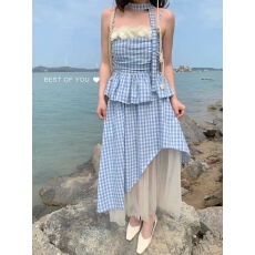 批发法式度假格子套<b class='q'>装</b>女夏季2025新款立体花朵吊带不规则半身裙两件套