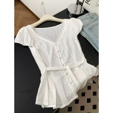 批发法式蕾丝花边V领短袖白色衬衫女<b class='q'>装</b>夏季韩系chic小衫修身显瘦上衣