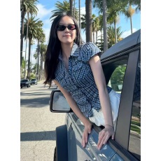 批发设计感蓝色<b class='q'>格子</b>短袖衬衫女夏季复古褶皱收腰修身衬衣小众掐腰上衣