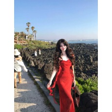 批发法式红色晕染露背吊带连衣裙女夏季设计感荷叶边飘带海边度假长裙