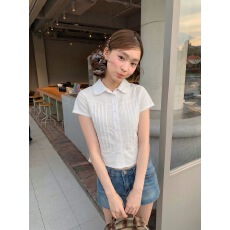 批发韩系正肩短袖衬衫女夏季T恤设计感小众<b class='q'>日系</b>宽松纽扣收腰短款上衣