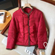 批发新中式高贵气质短款羽绒服女冬季新款<b class='q'>妈妈装</b>毛毛拼接白鸭绒外套潮