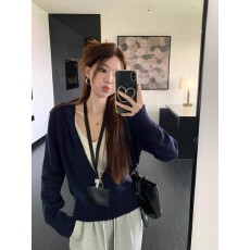 批发已出货 纯色连帽长袖针织外套女秋冬季新款设计百搭针织<b class='q'>开衫</b>上衣