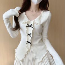 批发已出货 木耳边蝴蝶结v领针织<b class='q'>衫</b>女春秋小众收腰开叉内搭打底<b class='q'>衫</b>上衣