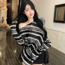 批发已出货 猫眼绒 辣妹一字肩条纹长袖<b class='q'>T</b><b class='q'>恤</b>女秋百搭显瘦气质上衣