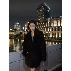 批发已出货 黑色皮毛一体仿貂毛翻领羊羔毛外套女冬加厚加棉毛毛外套