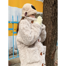 批发已出货 冬款羊羔毛外套女中长款毛绒绒牛角扣立领皮草加厚上衣