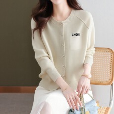 批发已出货 秋季<b class='q'>时尚</b>秋装毛衣宽松休闲开衫洋气新款妈妈显瘦针织外套