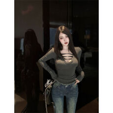 批发已出货 德绒270克辣妹风v领长袖T恤女打底衫纯欲紧身黑色上衣