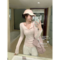 批发已出货 韩系辣妹风半开领长袖t恤女装秋季小众修身内搭正肩上衣