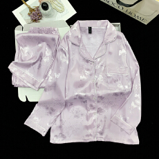 批发2025年秋春季开衫冰雪丝带胸垫女士<b class='q'>睡衣</b>卡通简约休闲高质量家居服