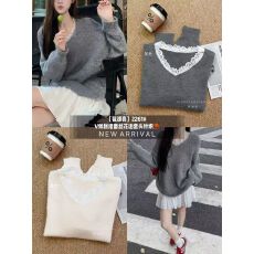 批发韩系<b class='q'>蕾丝</b>拼接V领软糯毛衣女冬季新款甜美风长袖打底衫