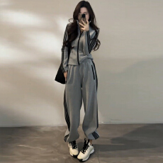 批发韩货高级感休闲运动<b class='q'>套装</b><b class='q'>女</b>春季减龄修身立领<b class='q'>卫衣</b>高腰阔腿裤<b class='q'>两件</b>套