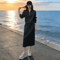 批发欧货气质时尚套装女早<b class='q'>秋</b>季新款深灰色立领卫衣开叉半身裙两件套潮