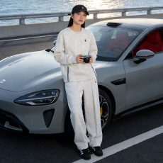 批发时尚休闲运动<b class='q'>套装</b>女春季洋气减龄宽松简约圆领卫衣阔长腿<b class='q'>裤</b>两件套