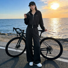 批发高级感休闲运动套<b class='q'>装</b>女春季连帽开衫卫衣内搭白色T恤阔腿<b class='q'>裤</b><b class='q'>三件套</b>