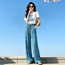 批发<b class='q'>潮流</b><b class='q'>时尚</b>休闲运动套装简约女夏季新圆领镶钻小熊短袖阔腿裤两件套